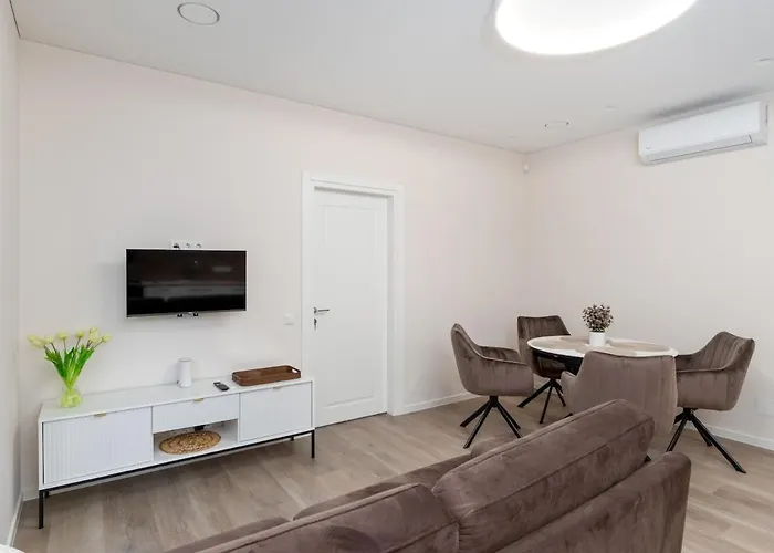 Modern Next To Clinics Apartment *