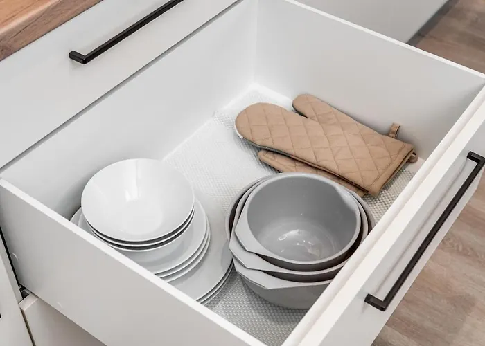 Apartment Modern Next To Clinics *